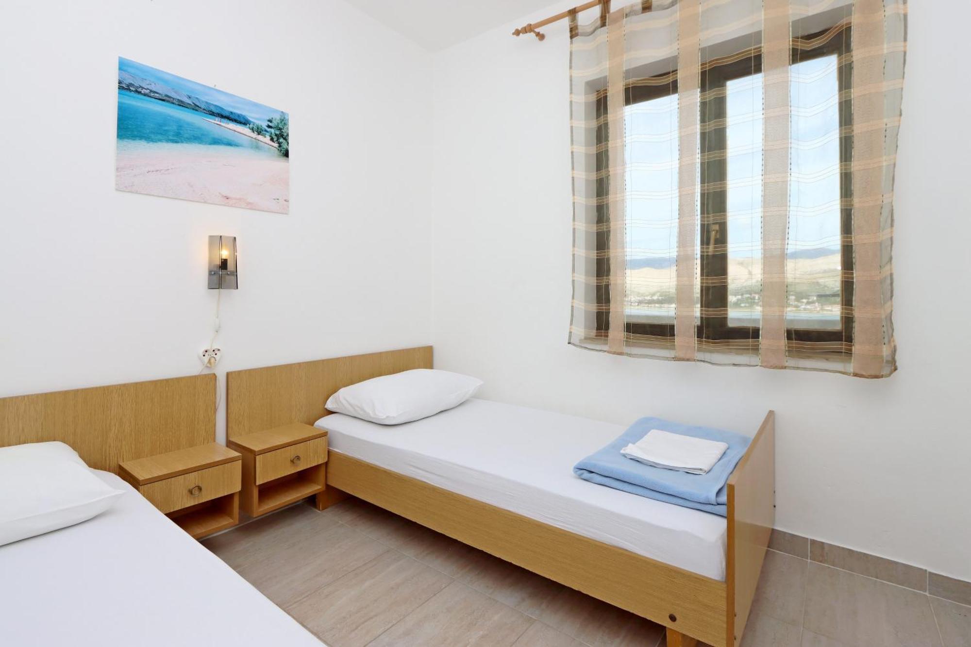 Apartments With A Parking Space Pag - 18345 Pag Town Bagian luar foto