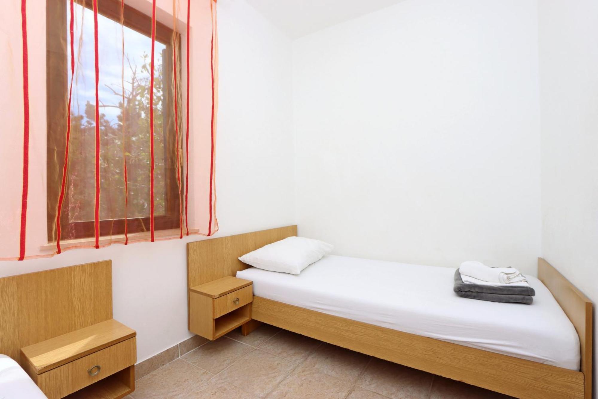 Apartments With A Parking Space Pag - 18345 Pag Town Ruang foto